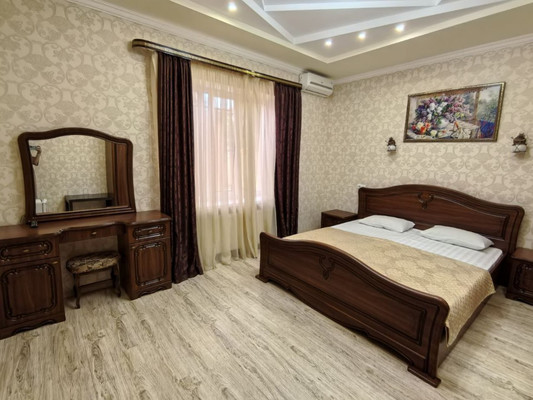 Продам однокомнатную (1-комн.) квартиру, Лазурная ул, 14, Витязево с