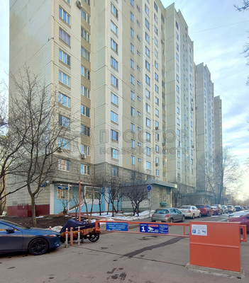 Продам многокомнатную квартиру, Бескудниковский б-р, 2к1, Москва г