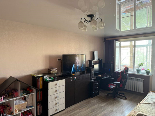 Продам однокомнатную (1-комн.) квартиру, Уральская ул, 148, Краснодар г