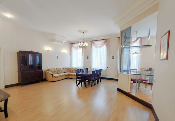 Продам трехкомнатную (3-комн.) квартиру, Рубинштейна ул, 11, Санкт-Петербург г