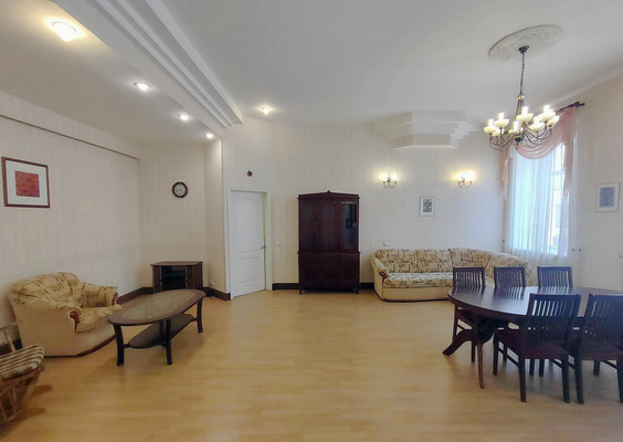 Продам трехкомнатную (3-комн.) квартиру, Рубинштейна ул, 11, Санкт-Петербург г