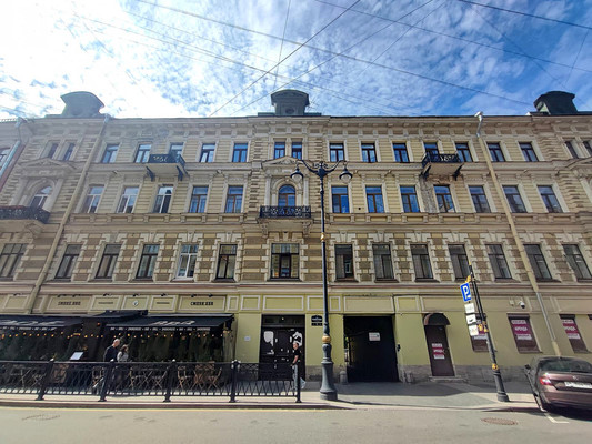 Продам трехкомнатную (3-комн.) квартиру, Рубинштейна ул, 11, Санкт-Петербург г