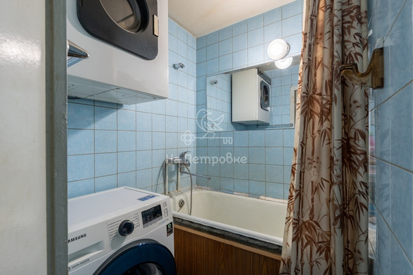 Продам трехкомнатную (3-комн.) квартиру, Херсонская ул, 18, Москва г