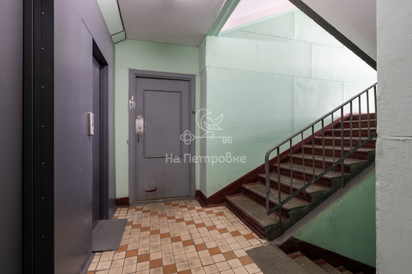 Продам трехкомнатную (3-комн.) квартиру, Херсонская ул, 18, Москва г
