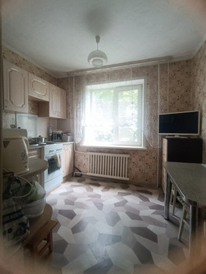 Продам двухкомнатную (2-комн.) квартиру, Северо-Западная ул, 62, Барнаул г