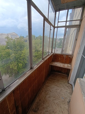 Продам двухкомнатную (2-комн.) квартиру, Балакинская ул, 18, Нижний Тагил г