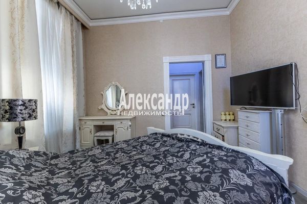 Продам двухкомнатную (2-комн.) квартиру, Некрасова ул, 38/26, Санкт-Петербург г