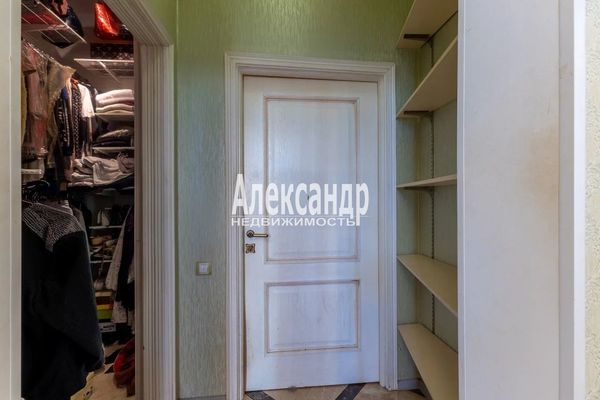 Продам двухкомнатную (2-комн.) квартиру, Некрасова ул, 38/26, Санкт-Петербург г