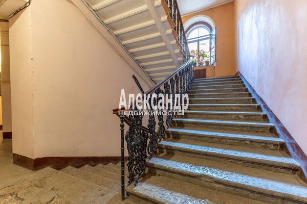 Продам двухкомнатную (2-комн.) квартиру, Некрасова ул, 38/26, Санкт-Петербург г