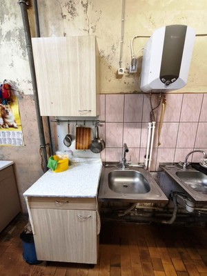 Продам комнату в 11-комн. квартире, Большая Пушкарская ул, 26а, Санкт-Петербург г