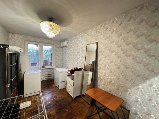 Продам трехкомнатную (3-комн.) квартиру, Красного Маяка ул, 13к2, Москва г