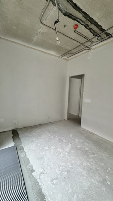 Продам трехкомнатную (3-комн.) квартиру, Обводного канала наб, 169, Санкт-Петербург г