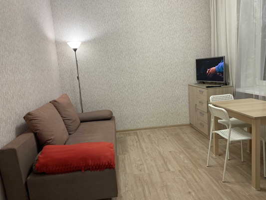 Продам трехкомнатную (3-комн.) квартиру, Арсенальная ул, 4, Новое Девяткино д