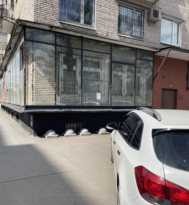 Сдам коммерческое помещение 832 м2, Кирочная ул, 61А, Санкт-Петербург г