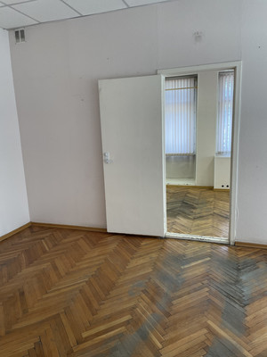 Сдам коммерческое помещение 449 м2, Кирочная ул, 61А, Санкт-Петербург г