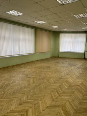 Сдам коммерческое помещение 449 м2, Кирочная ул, 61А, Санкт-Петербург г