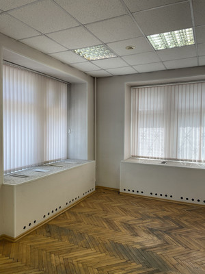 Сдам коммерческое помещение 449 м2, Кирочная ул, 61А, Санкт-Петербург г
