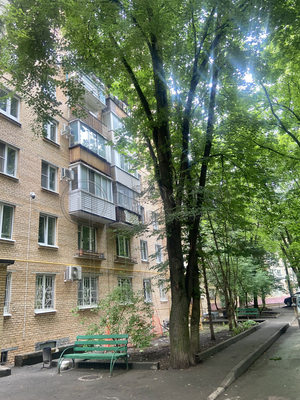 Продам трехкомнатную (3-комн.) квартиру, Василисы Кожиной ул, 8к3, Москва г