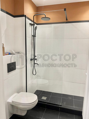 Продам трехкомнатную (3-комн.) квартиру, Окружной проезд, 10Б, Москва г