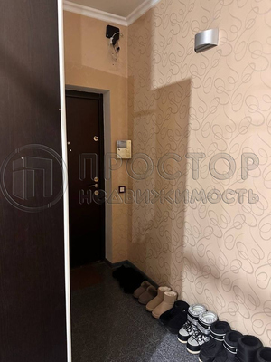 Продам двухкомнатную (2-комн.) квартиру, Дубнинская ул, 40Ак4, Москва г