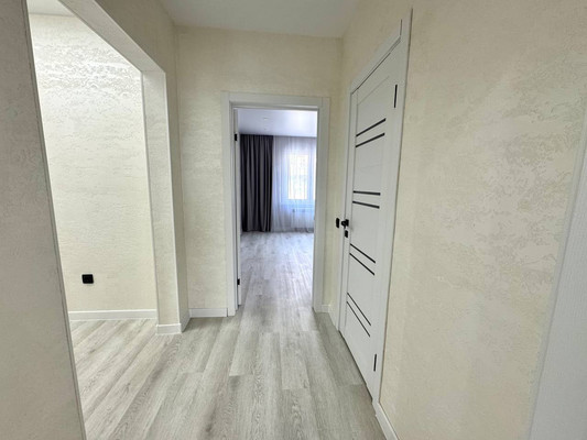 Продам трехкомнатную (3-комн.) квартиру, Ботаника кв-л, 4, Маркова рп