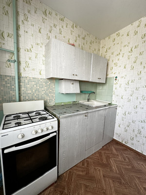 Продам двухкомнатную (2-комн.) квартиру, Фатыха Амирхана ул, 77, Казань г