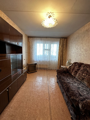 Продам двухкомнатную (2-комн.) квартиру, Фатыха Амирхана ул, 77, Казань г