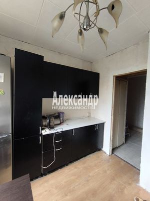 Продам комнату в 3-комн. квартире, Ивана Фомина ул, 13к1, Санкт-Петербург г