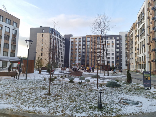 Продам двухкомнатную (2-комн.) квартиру, Серебряный (Опалиха мкр.) б-р, 2, Красногорск г
