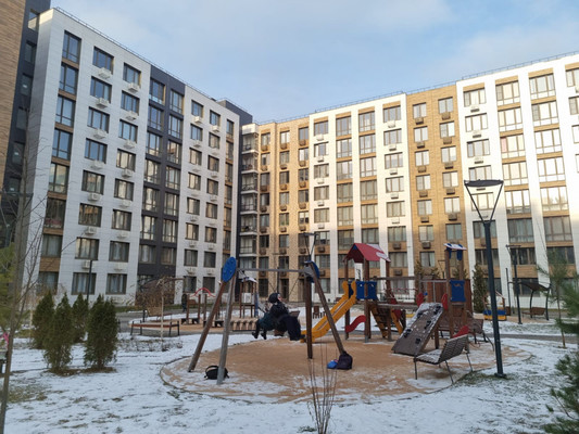 Продам двухкомнатную (2-комн.) квартиру, Серебряный (Опалиха мкр.) б-р, 2, Красногорск г