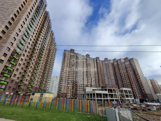 Продам однокомнатную (1-комн.) квартиру, Сколковская ул, 9б, Одинцово г