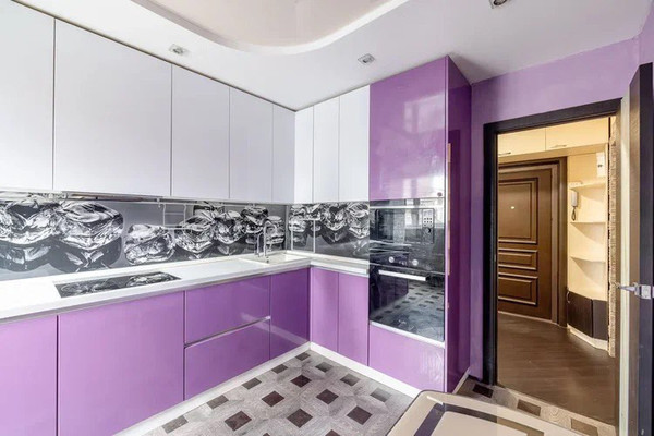 Продам трехкомнатную (3-комн.) квартиру, Рождественская ул, 21к1, Москва г