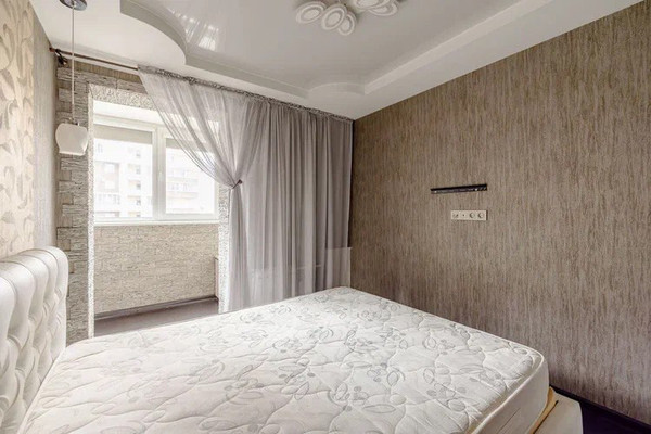 Продам трехкомнатную (3-комн.) квартиру, Рождественская ул, 21к1, Москва г