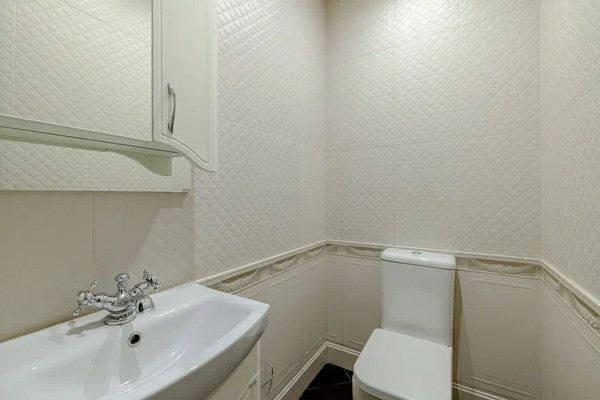 Продам трехкомнатную (3-комн.) квартиру, Рождественская ул, 21к1, Москва г