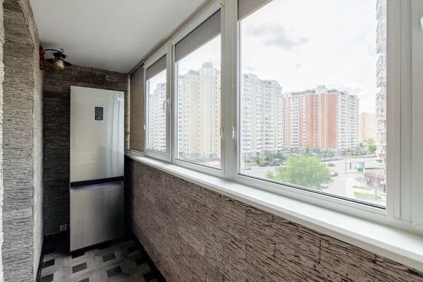 Продам трехкомнатную (3-комн.) квартиру, Рождественская ул, 21к1, Москва г