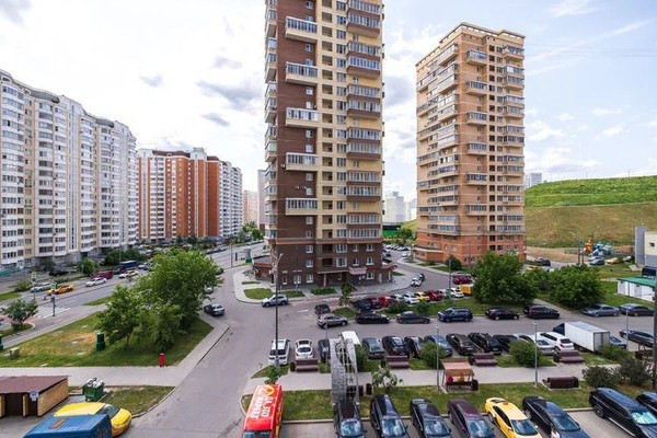 Продам трехкомнатную (3-комн.) квартиру, Рождественская ул, 21к1, Москва г