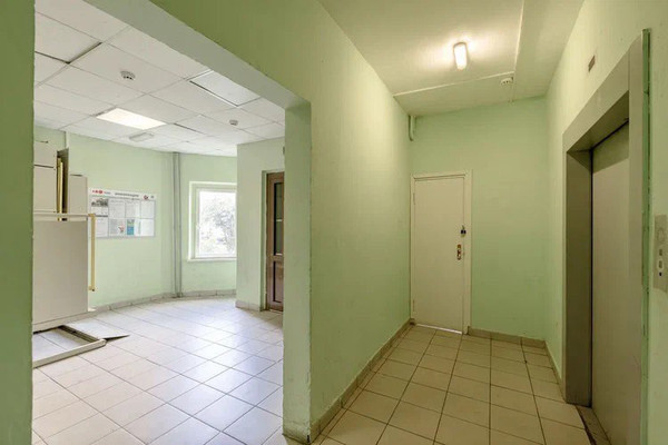 Продам трехкомнатную (3-комн.) квартиру, Рождественская ул, 21к1, Москва г