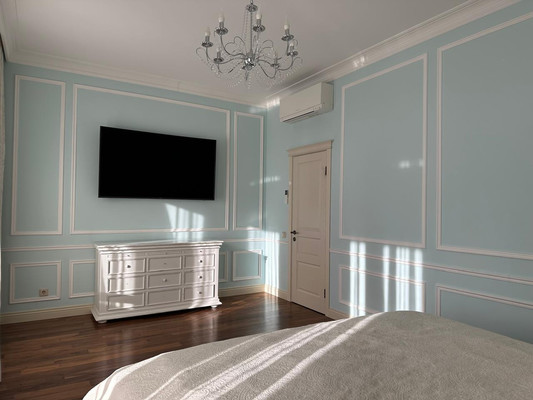 Продам трехкомнатную (3-комн.) квартиру, Киевская ул, 3А, Санкт-Петербург г