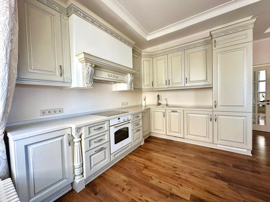 Продам трехкомнатную (3-комн.) квартиру, Киевская ул, 3А, Санкт-Петербург г