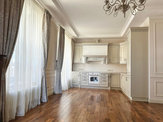 Продам трехкомнатную (3-комн.) квартиру, Киевская ул, 3А, Санкт-Петербург г