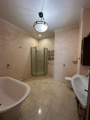 Продам трехкомнатную (3-комн.) квартиру, Киевская ул, 3А, Санкт-Петербург г