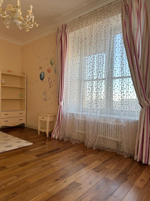 Продам трехкомнатную (3-комн.) квартиру, Киевская ул, 3А, Санкт-Петербург г