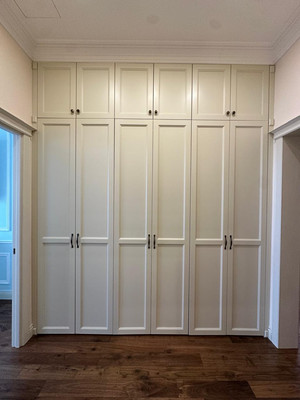 Продам трехкомнатную (3-комн.) квартиру, Киевская ул, 3А, Санкт-Петербург г
