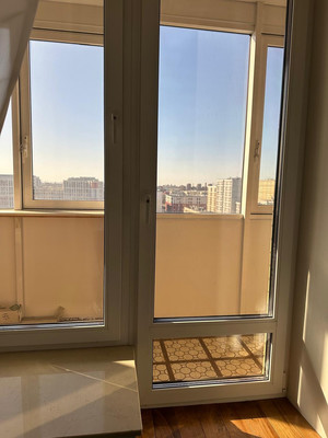 Продам трехкомнатную (3-комн.) квартиру, Киевская ул, 3А, Санкт-Петербург г