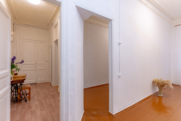 Продам двухкомнатную (2-комн.) квартиру, 20-я В.О. линия, 11А, Санкт-Петербург г