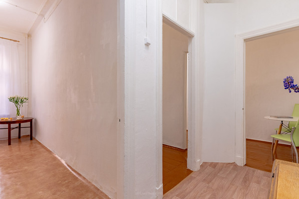 Продам двухкомнатную (2-комн.) квартиру, 20-я В.О. линия, 11А, Санкт-Петербург г