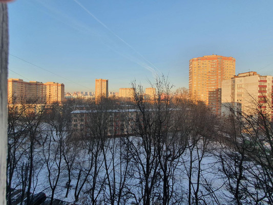 Продам трехкомнатную (3-комн.) квартиру, Московская ул, 1, Чкалово п