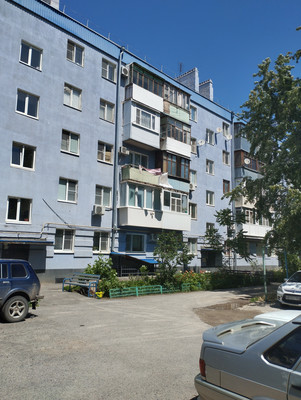 Продам двухкомнатную (2-комн.) квартиру, 50 лет СССР ул, 5, Волгодонск г