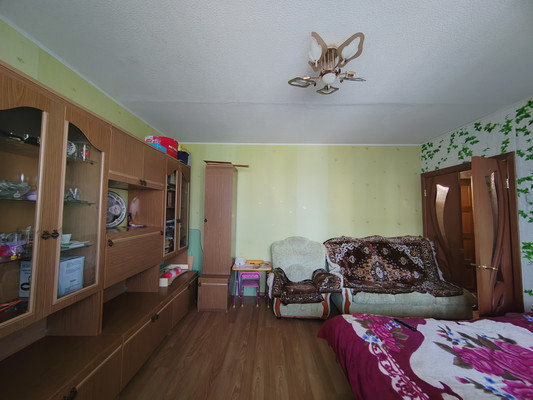 Продам двухкомнатную (2-комн.) квартиру, Ленинградский пр-кт, 16, Нижний Тагил г