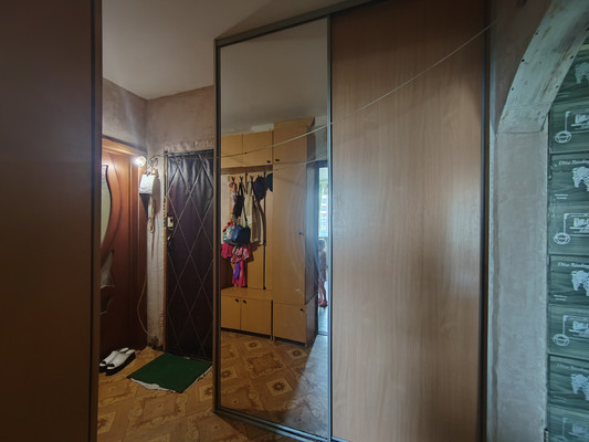 Продам двухкомнатную (2-комн.) квартиру, Ленинградский пр-кт, 16, Нижний Тагил г